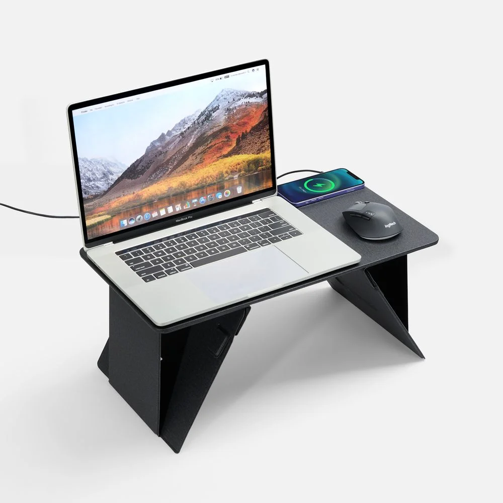 Картинка Складной стол для ноутбука с беспроводной зарядкой Kickstand Table